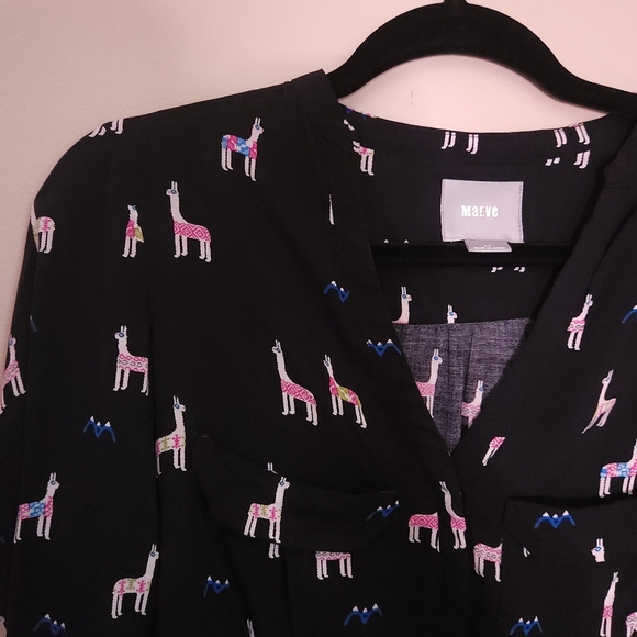 Maeve Llama Print Pullover Henley Black Sz 0P Fun Workwear Office Anthropologie - Picture 2 of 8